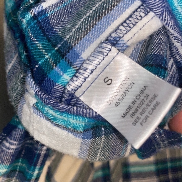 EUC Hester & Orchard Plaid Flannel Shirttail Button Down Size Small - Picture 3 of 7